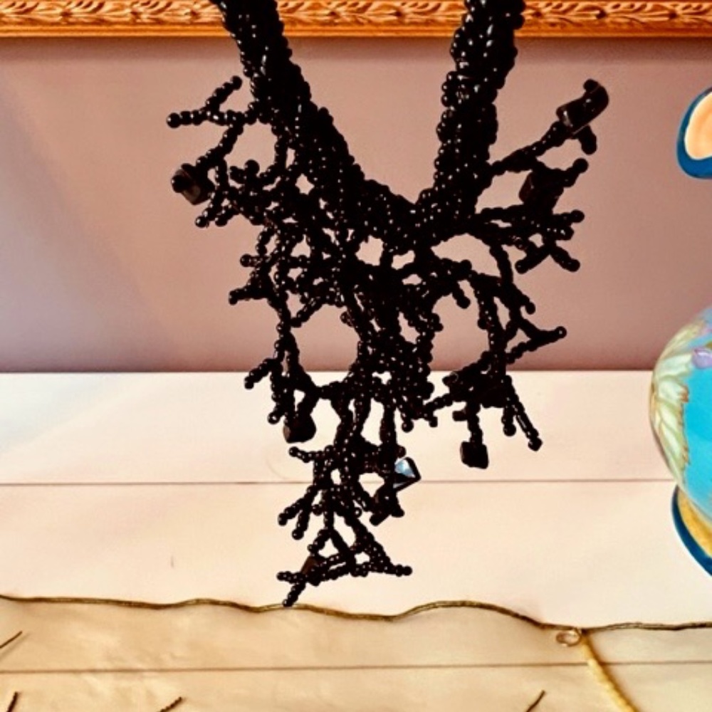 Black glass beaded necklace coral style